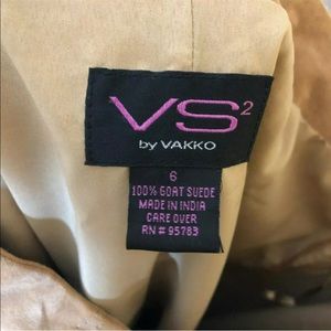 Vakko Skirts - VS2 by Vakko Womens Skirt 6 100% Goat Suede Pleats Vakko Skirts - VS2 by Vakko Womens Skirt 6 100% Goat Suede Pleats